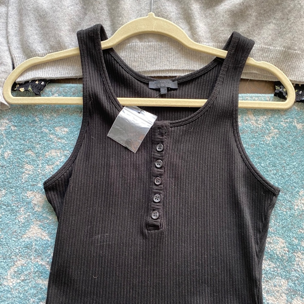 The Range Alloy Rib Black Tank